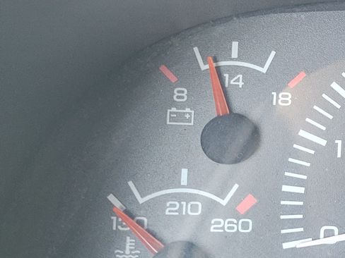 Used 1999 Dodge Ram 1500 Truck 2WD Quad Cab image 10