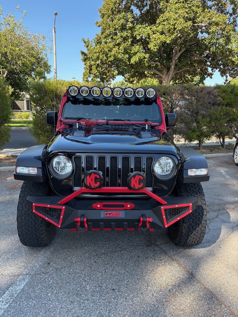 Used 2023 Jeep Wrangler Rubicon w/ Cold Weather Group AWD/4WD image 5