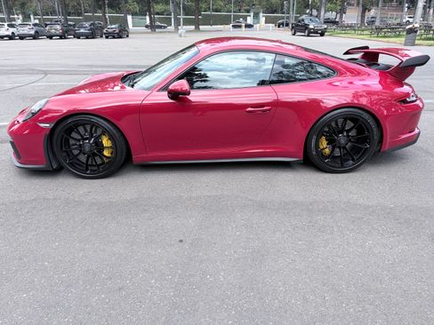 Used 2018 Porsche 911 GT3 RWD image 9