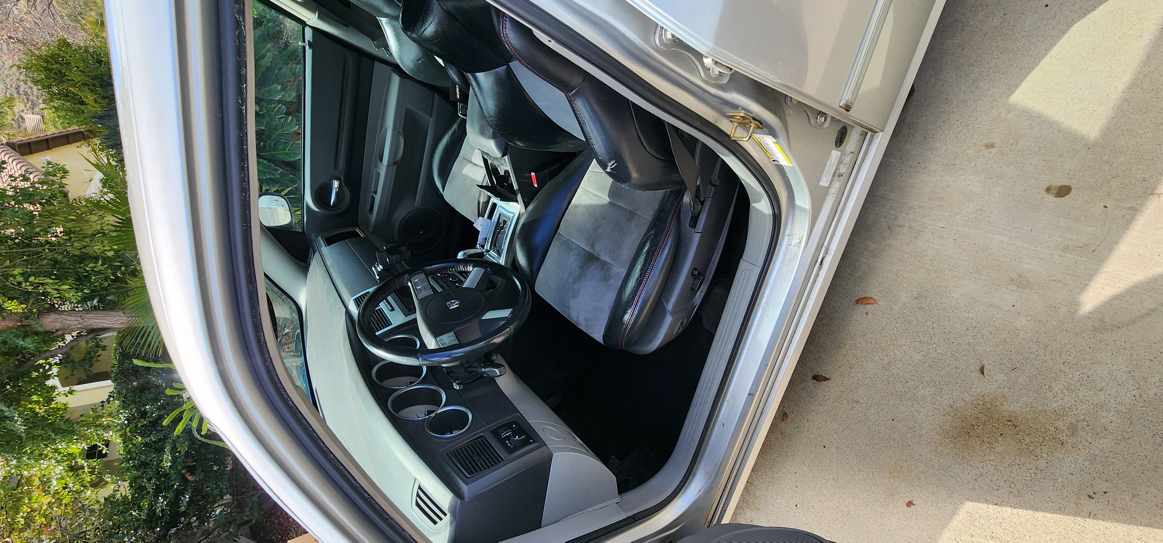Used 2006 Dodge Magnum SRT8 w/ SRT Option Group III RWD image 6
