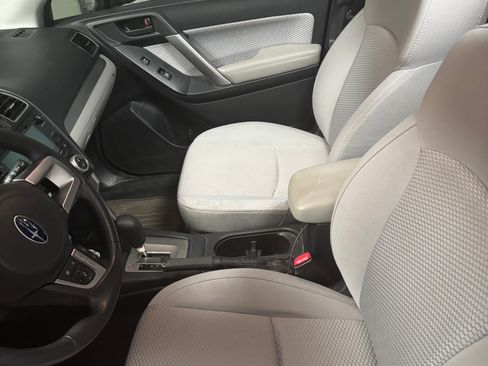 Used 2018 Subaru Forester 2.5i Premium AWD/4WD image 12