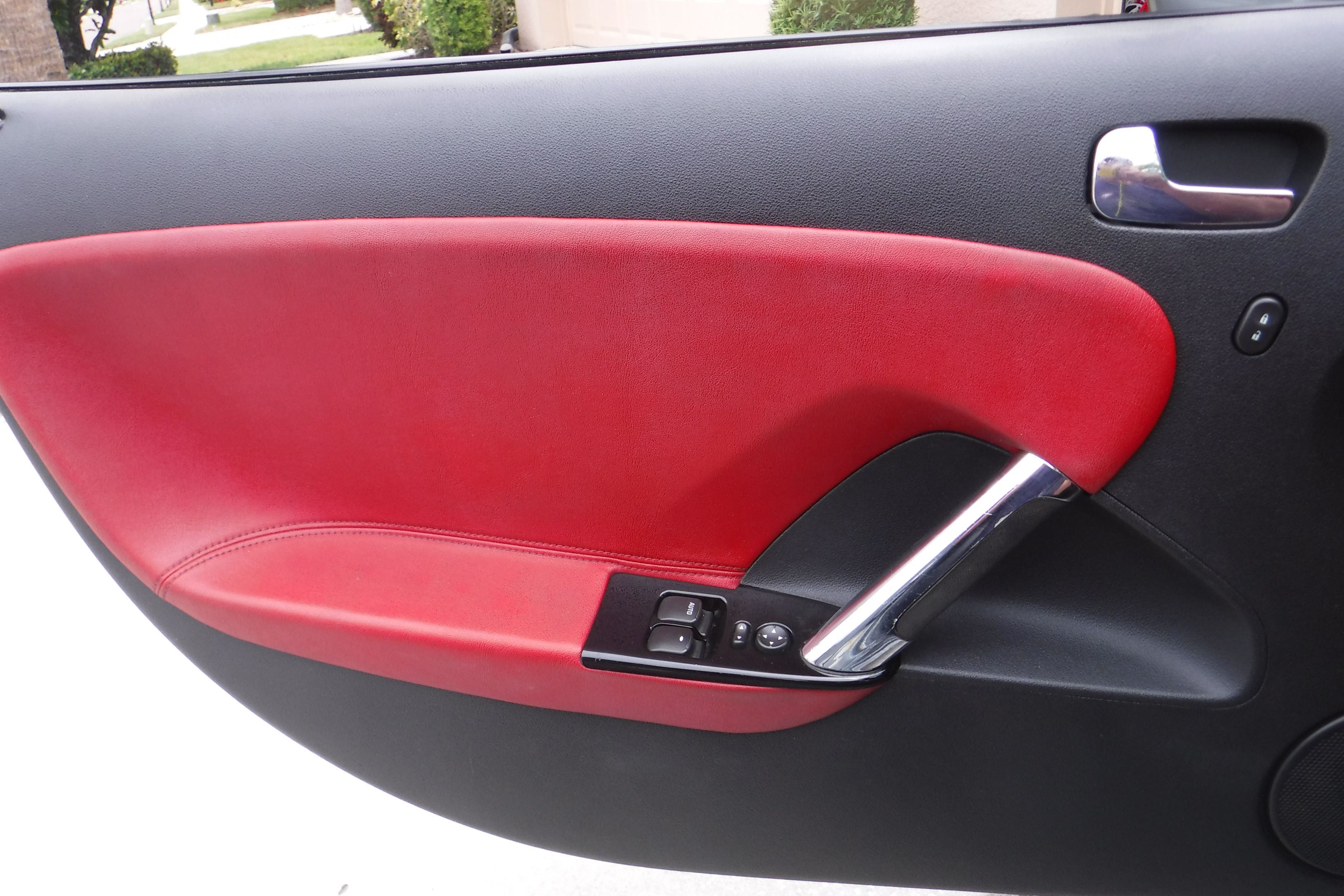 Used 2007 Saturn Sky Red Line RWD image 18