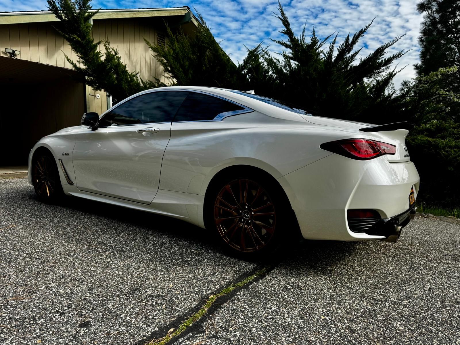 Used 2017 INFINITI Q60 Red Sport 400 RWD image 14