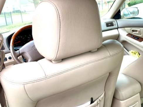 Used 2001 Lexus ES 330 image 8