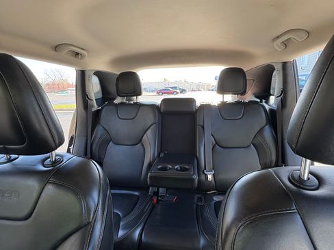 Used 2017 Jeep Cherokee High Altitude image 10