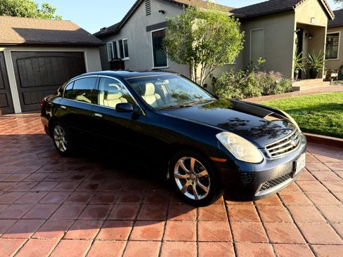 Used 2005 INFINITI G35 Sedan w/ (P03) Premium Pkg C image 1