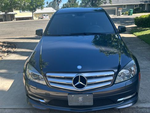Used 2011 Mercedes-Benz C 300 Sedan image 2