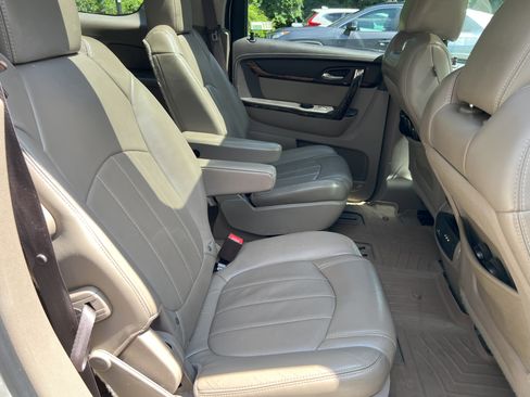 Used 2013 GMC Acadia Denali image 11