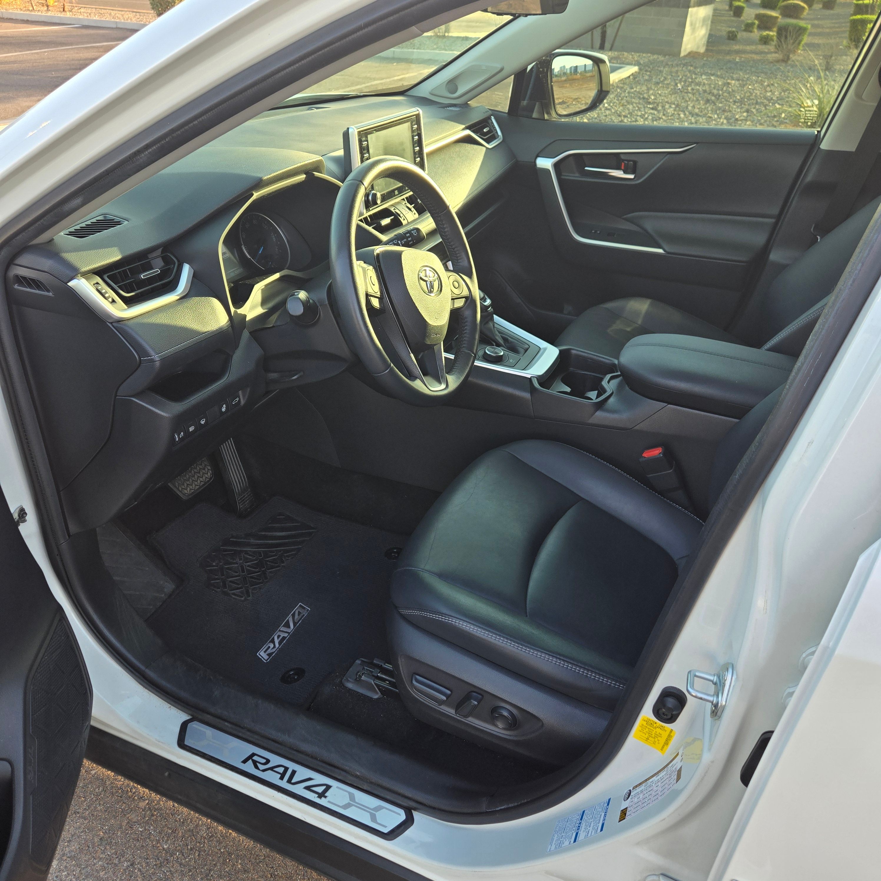 Used 2021 Toyota RAV4 XLE Premium AWD/4WD image 12