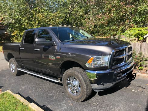 Used 2018 RAM 2500 Tradesman w/ Chrome Appearance Group image 6