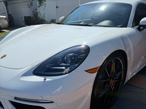 Used 2024 Porsche 718 Cayman S image 5