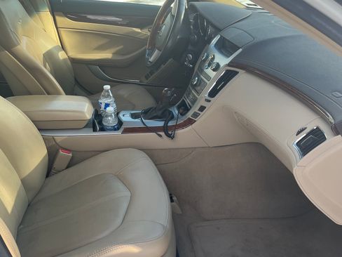 Used 2011 Cadillac CTS Luxury image 6