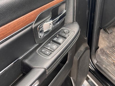 Used 2013 RAM 1500 Laramie w/ Convenience Group image 15