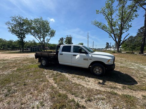 Used 2017 RAM 2500 Tradesman w/ Popular Equipment Group RWD image 1