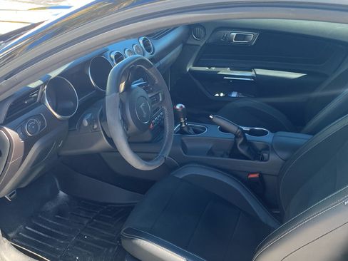 Used 2018 Ford Mustang Shelby GT350 w/ Convenience Package image 4