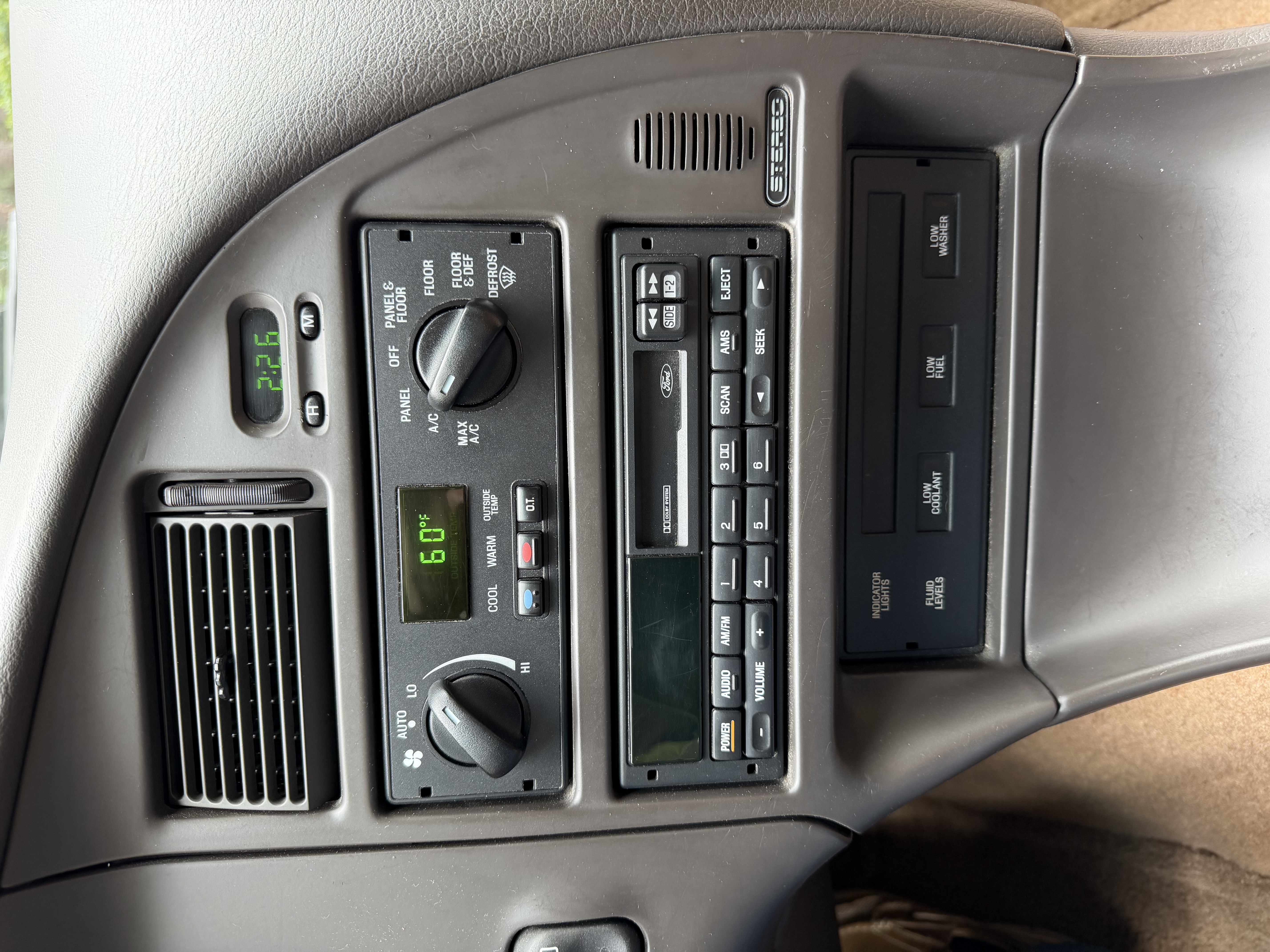 Used 1996 Ford Thunderbird LX RWD image 9