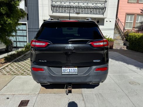 Used 2016 Jeep Cherokee Latitude w/ Comfort & Convenience Group image 10