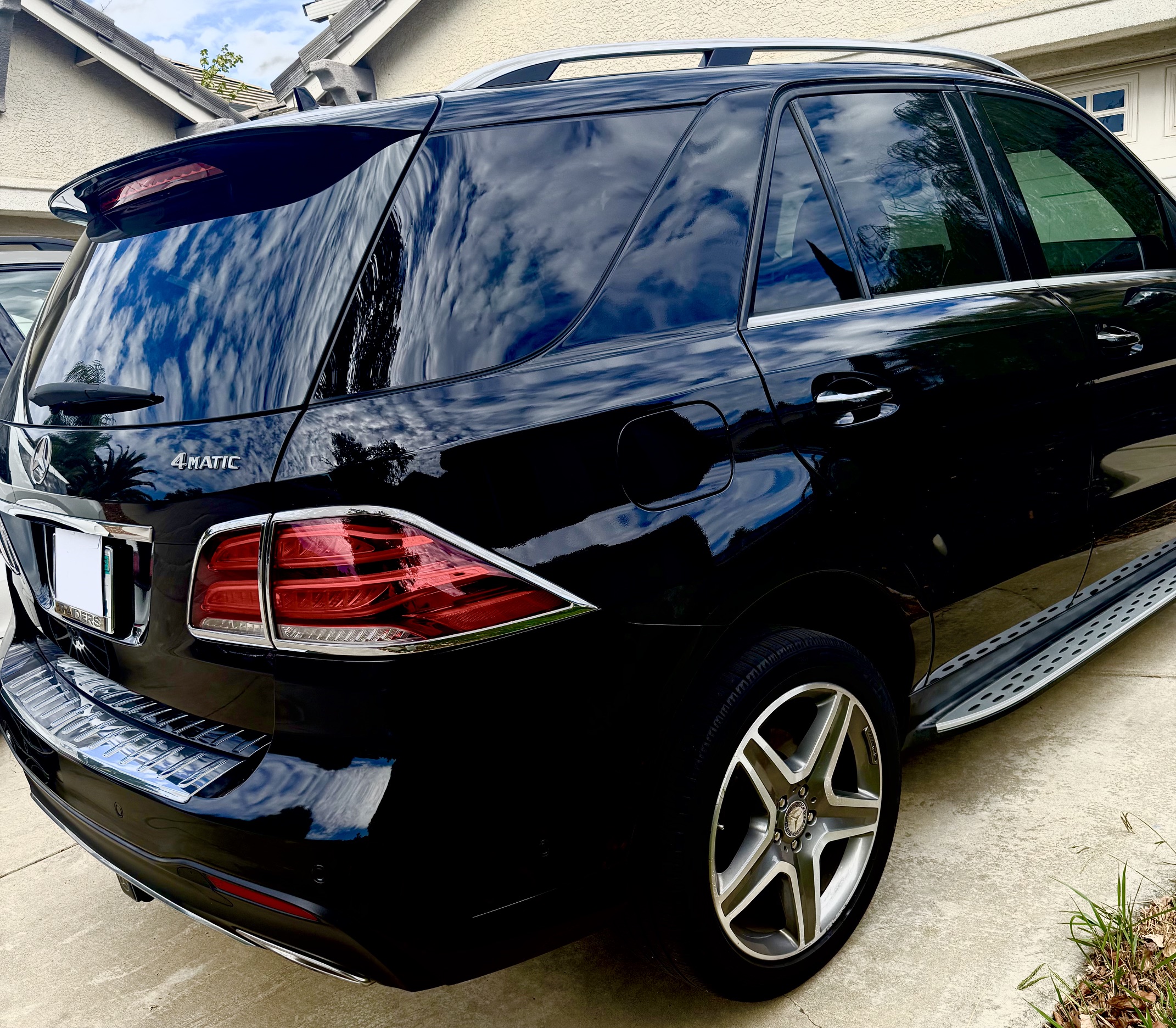 Used 2016 Mercedes-Benz GLE 400 4MATIC image 9