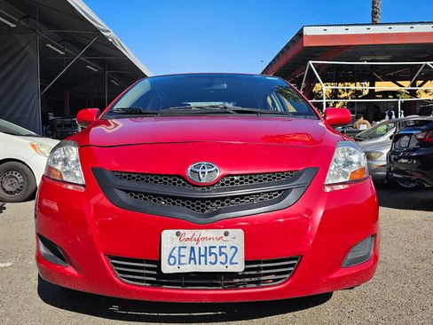Used 2008 Toyota Yaris Sedan image 2