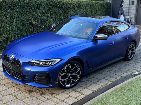 Used 2022 BMW i4 M50 w/ Premium Package image 2