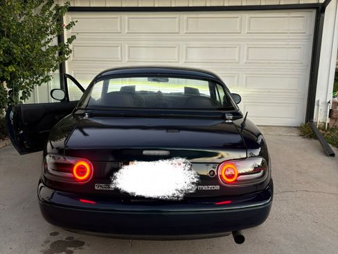 Used 1997 MAZDA MX-5 Miata image 8
