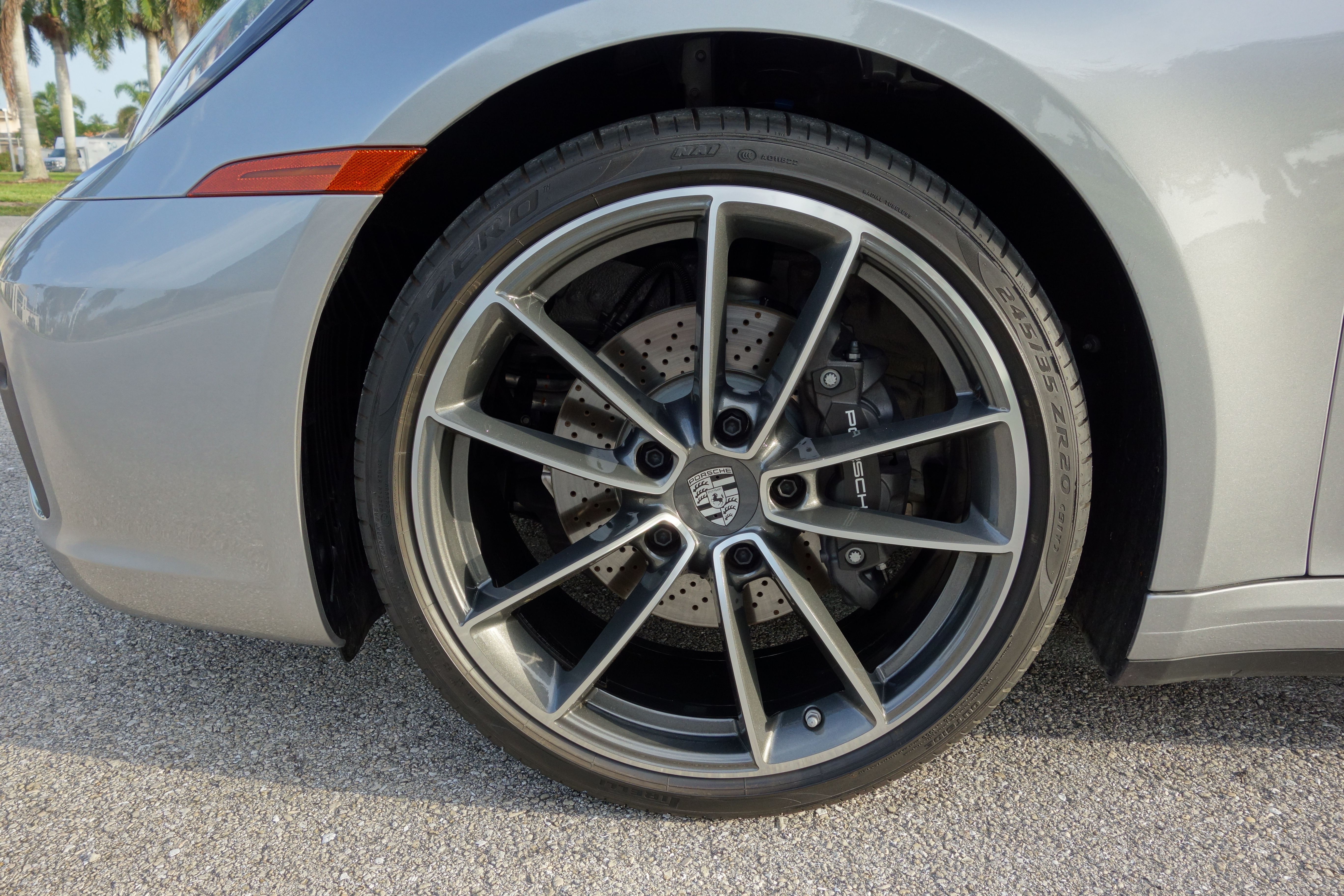 Used 2023 Porsche 911 Carrera image 18