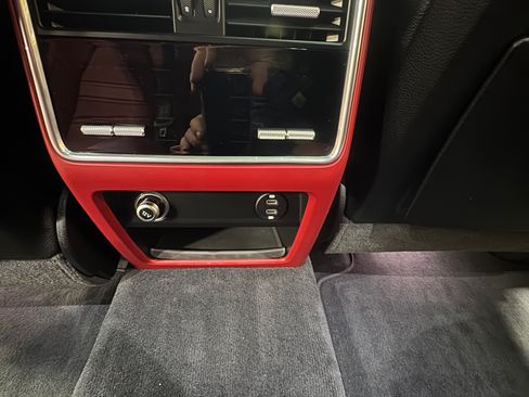 Used 2023 Porsche Cayenne Turbo image 14