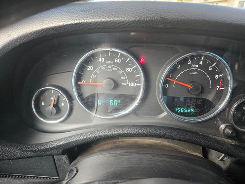 Used 2012 Jeep Wrangler Sport image 12