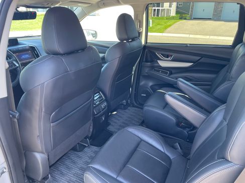 Used 2019 Subaru Ascent Limited w/ Popular Package #2 AWD/4WD image 13