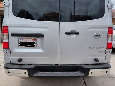 Used 2018 Nissan NV 3500 SV w/ Navigation Package RWD image 4