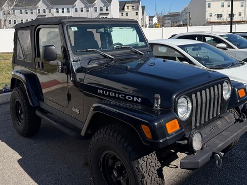 Used 2004 Jeep Wrangler Rubicon w/ Dual Top Group image 19