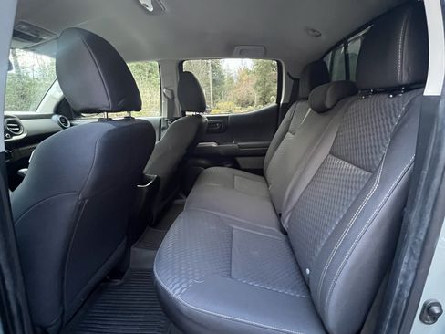 Used 2022 Toyota Tacoma SR5 image 6