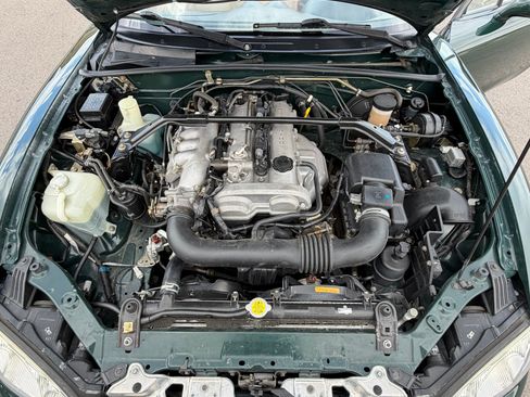 Used 2001 MAZDA MX-5 Miata SE image 16