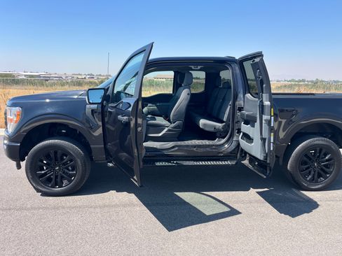 Used 2022 Ford F150 XL w/ Equipment Group 101A High AWD/4WD image 11