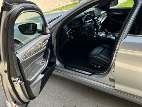 Used 2018 BMW 540i image 5