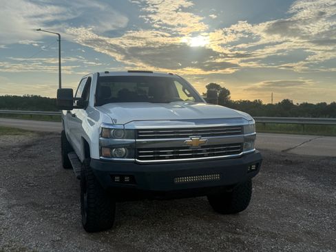 Used 2016 Chevrolet Silverado 2500 W/T w/ WT Convenience Package AWD/4WD image 6