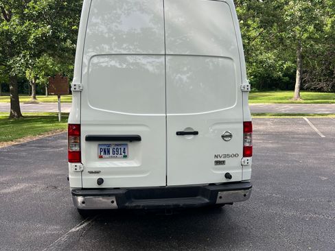 Used 2013 Nissan NV High Roof RWD image 10