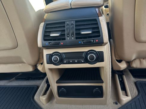 Used 2013 BMW X5 xDrive35i image 12