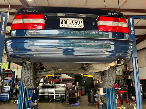 Used 1998 Volvo S90 RWD image 17