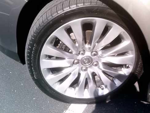 Used 2016 Acura RLX w/ Technology Package image 21