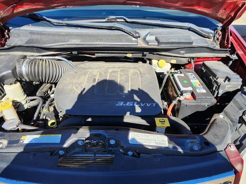 Used 2013 Chrysler Town & Country Touring-L w/ Entertainment Group #2 image 16