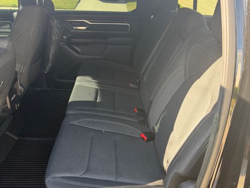Used 2019 RAM 1500 Big Horn AWD/4WD image 10