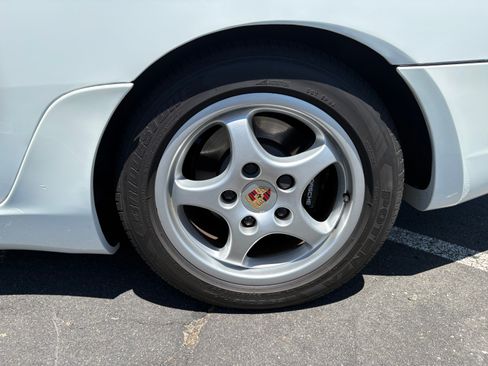 Used 1993 Porsche 968 Cabriolet RWD image 19
