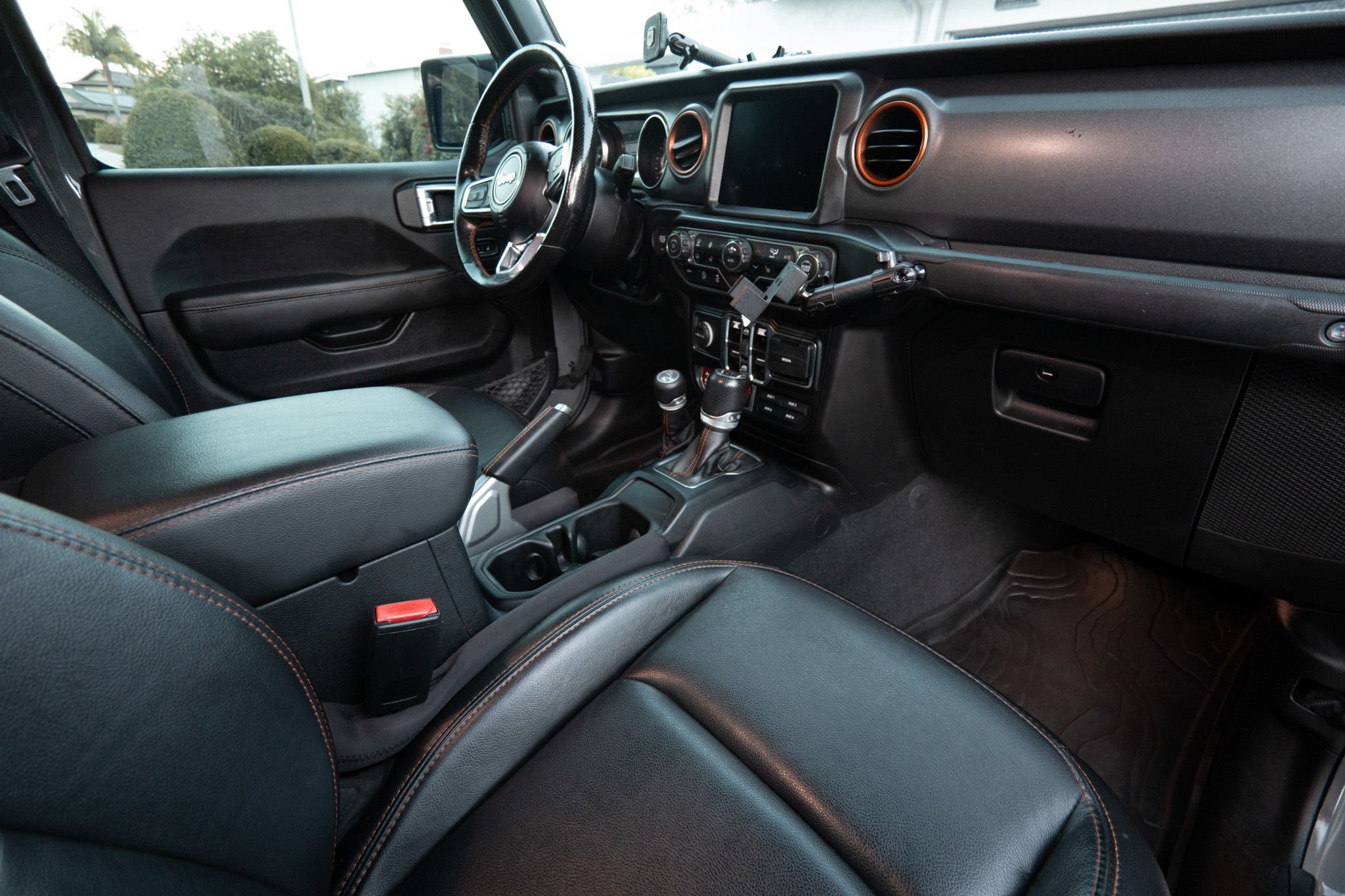 Used 2022 Jeep Gladiator Mojave w/ LED Lighting Group AWD/4WD image 18