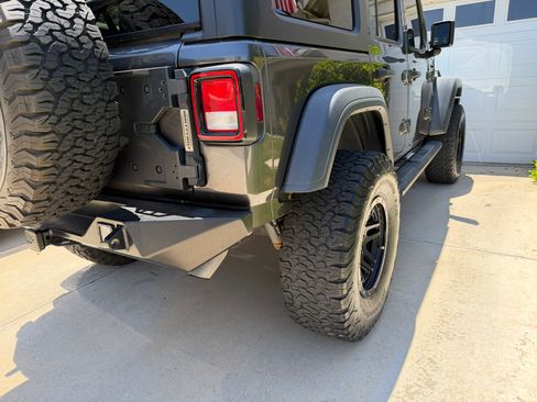 Used 2021 Jeep Wrangler Unlimited Sport AWD/4WD image 30