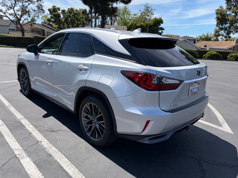 Used 2017 Lexus RX 450h F Sport image 2