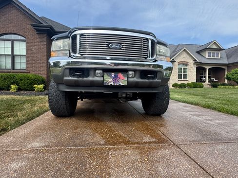Used 2003 Ford F350 Lariat AWD/4WD image 4