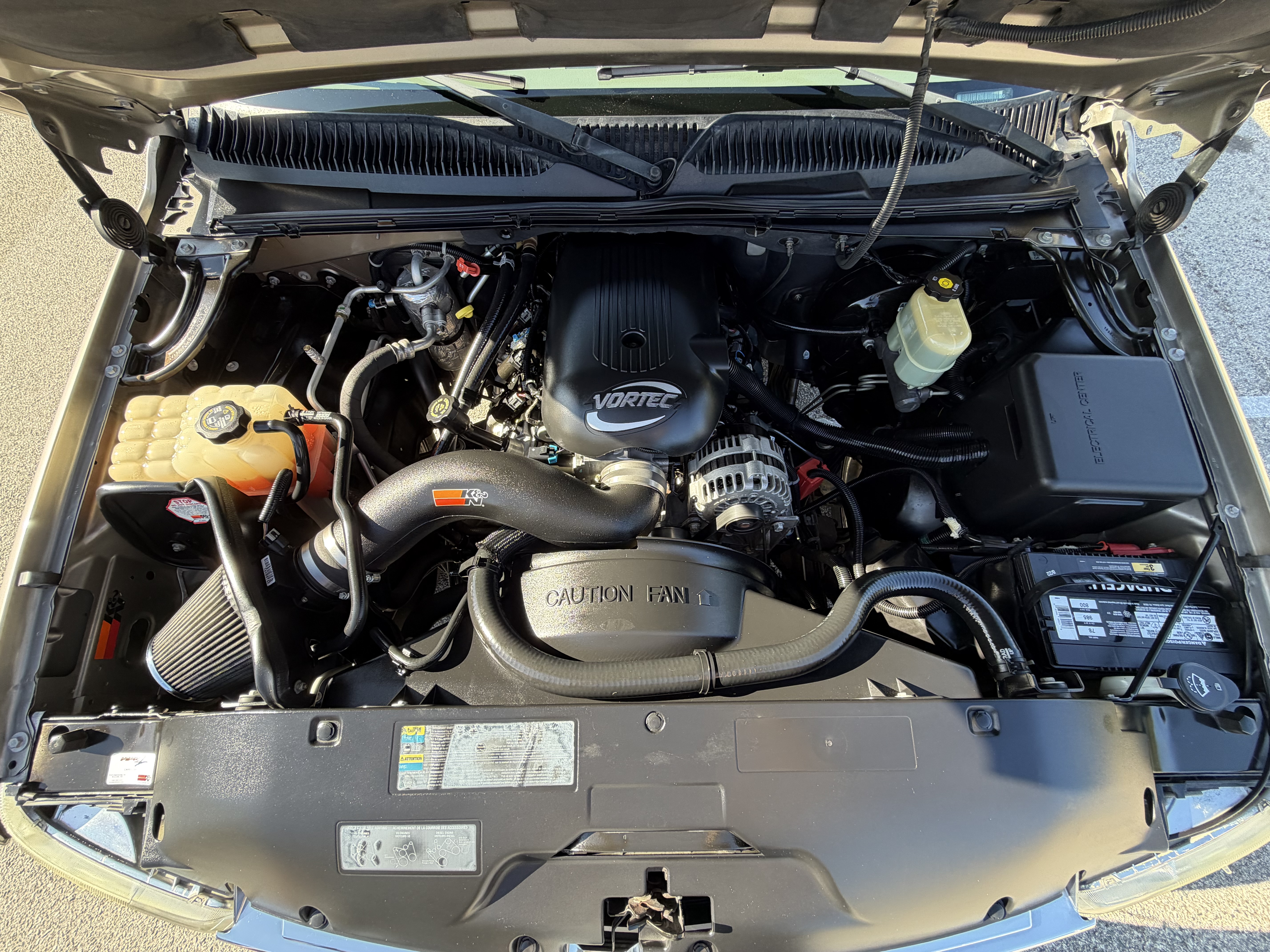 Used 2002 Chevrolet Tahoe LT RWD image 16