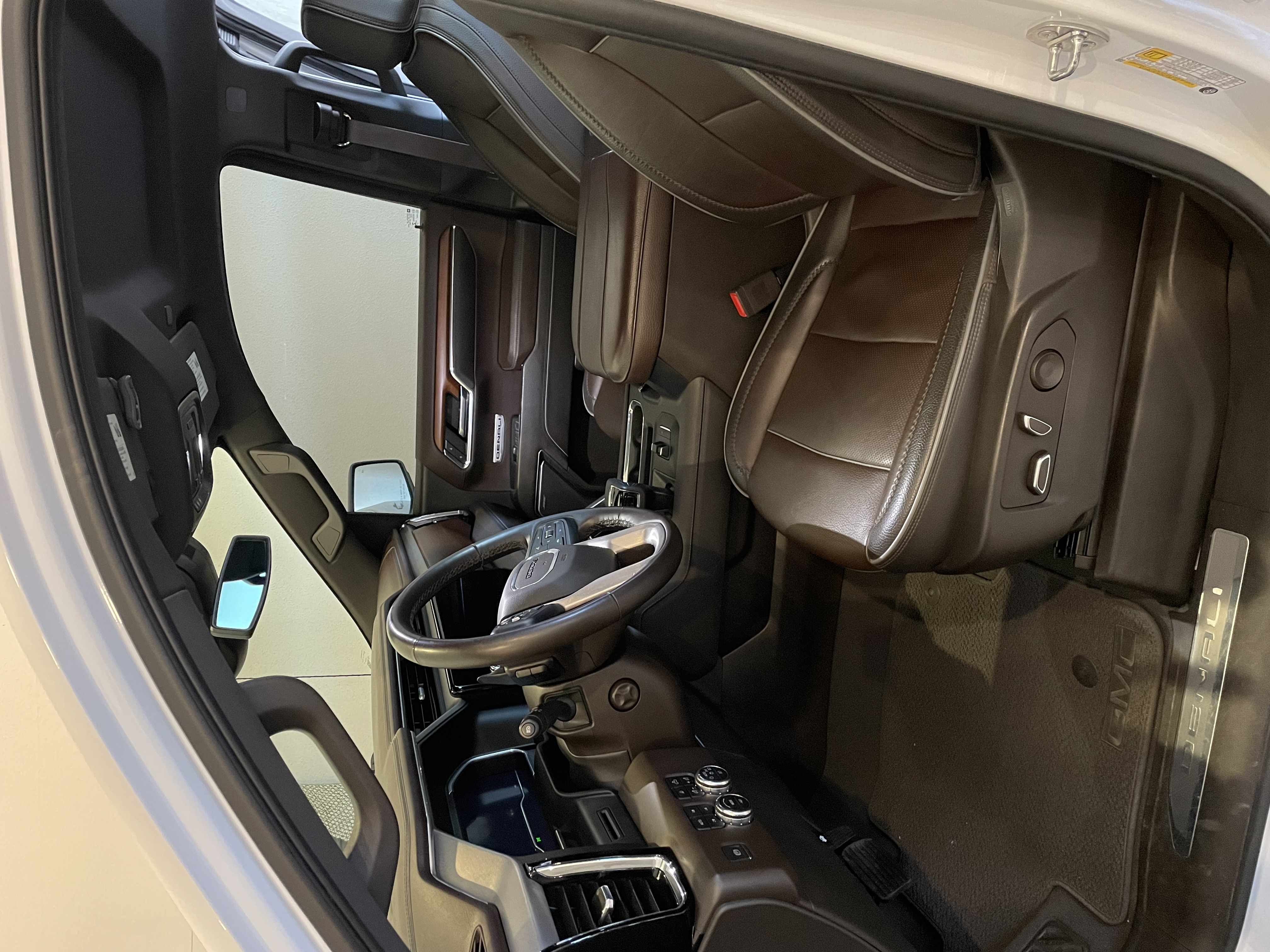 Used 2023 GMC Sierra 1500 Denali AWD/4WD image 8
