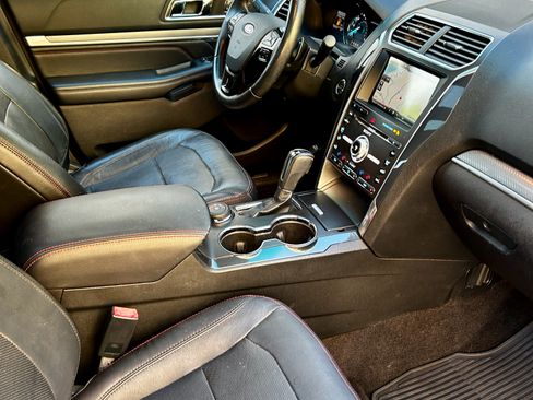 Used 2016 Ford Explorer Sport w/ Equipment Group 401A image 15